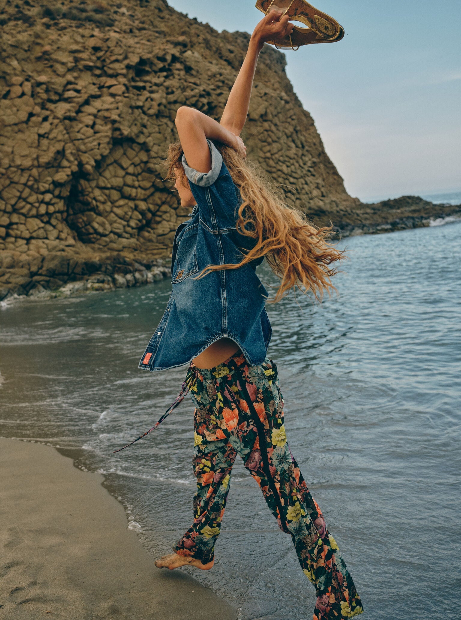 Modelshot / Medium Washed Blue / Detail